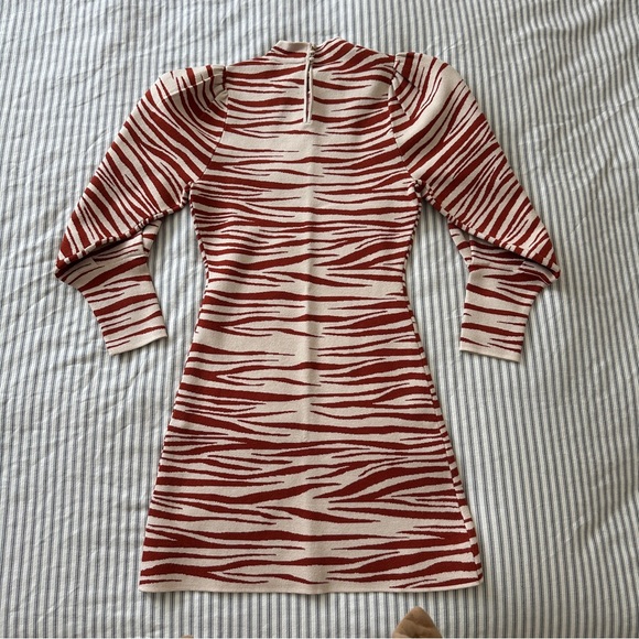 NWT Sezane Beth sweater dress zebra XS - Picture 5 of 10